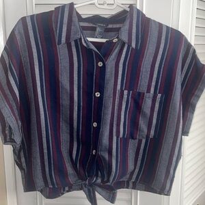 Cropped button up short sleeve top